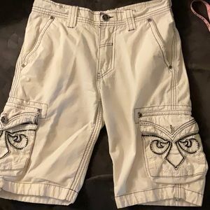 😎 Men’s affliction white shorts exclusively designed for the Buckle store